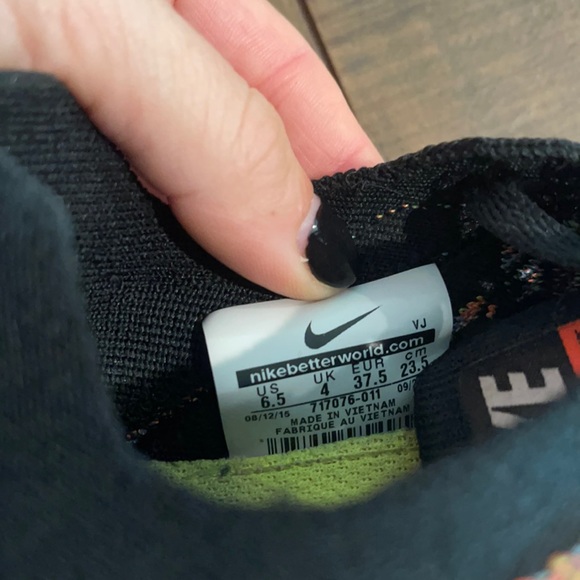 Size 6.5 Nike Free 4.0 Flyknit - Multicolor - Picture 4 of 6